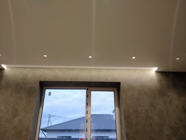 Ниша под карниз