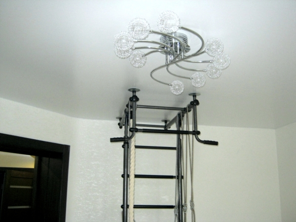 Натяжные потолки в детскую комнату